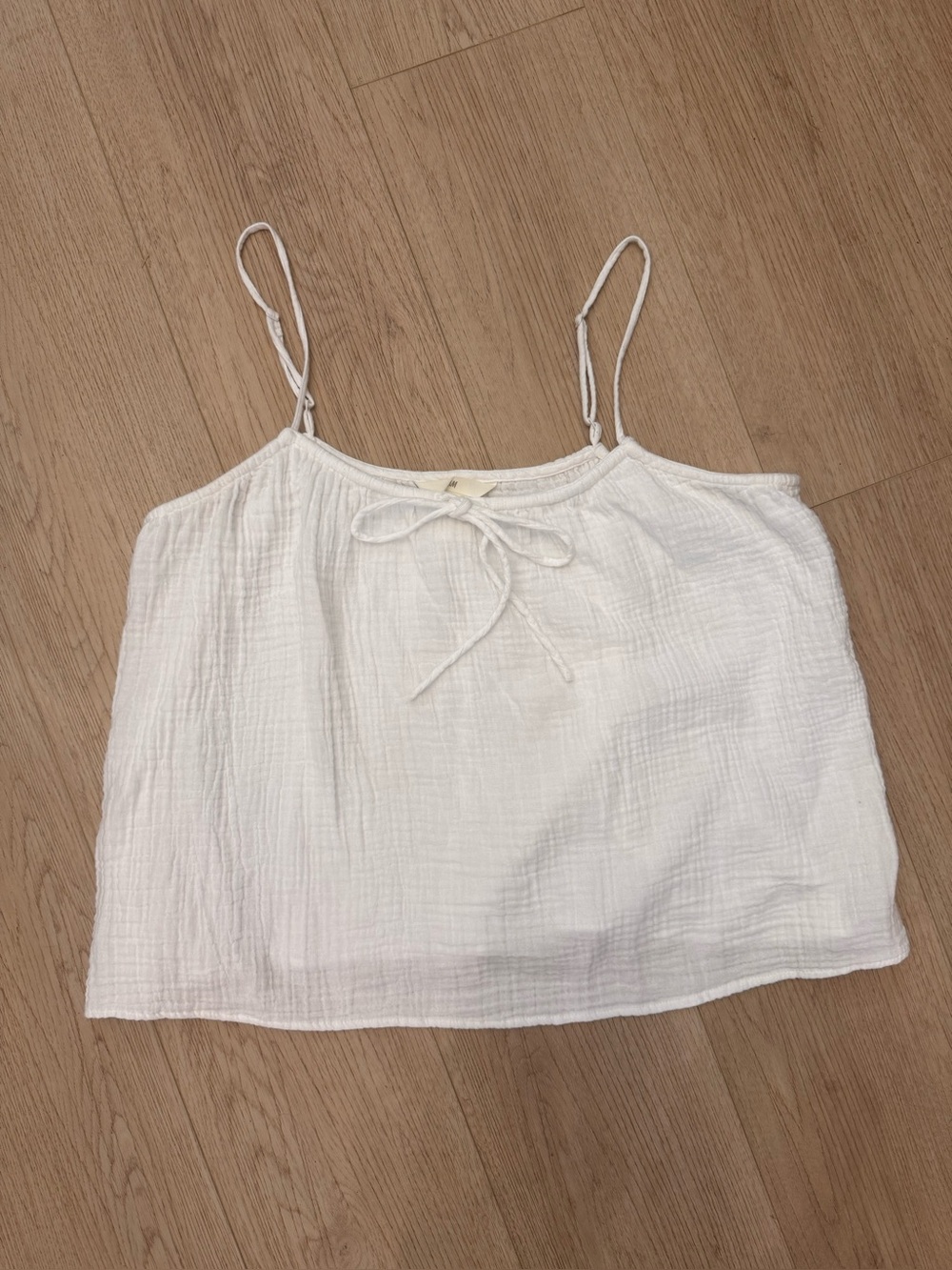 White H & M Sleeveless Top Tank Top